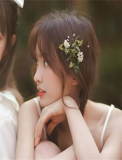 幕后探秘同情一个淫荡的阿姨：夜间拍摄的光线控制与画质 感受创作的魅力与挑战